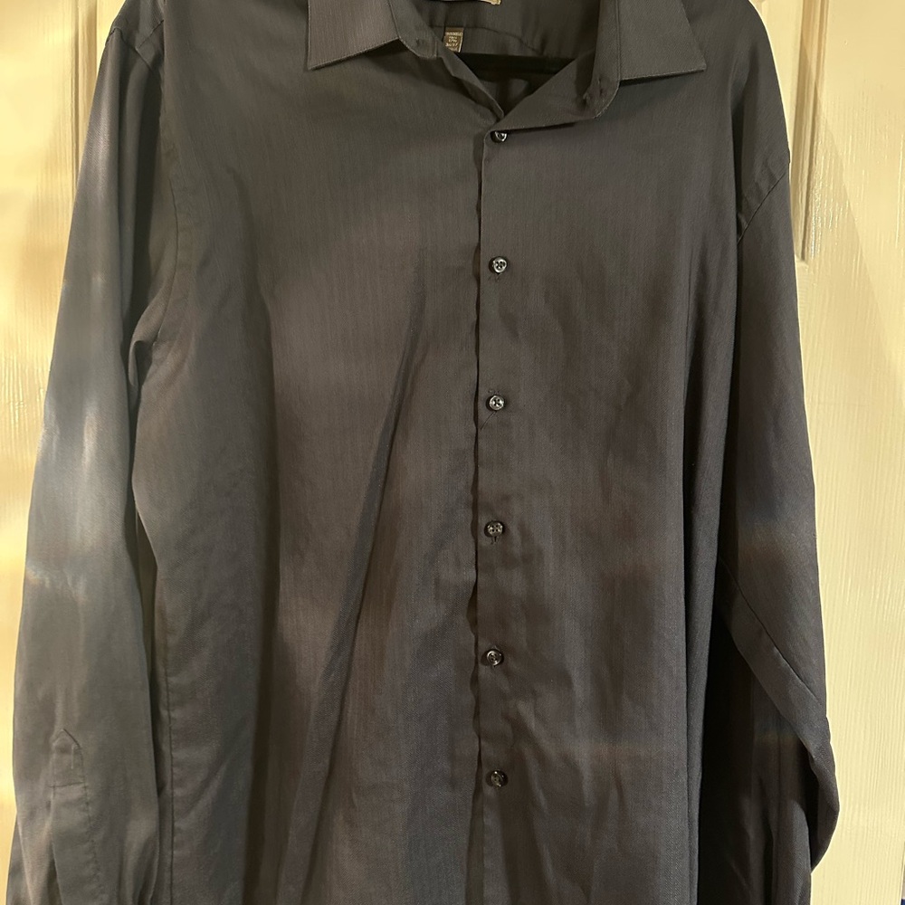 Van Heusen Charcoal Button-Up Shirt